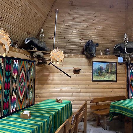 Водограй Hotell Vorochta Exteriör bild
