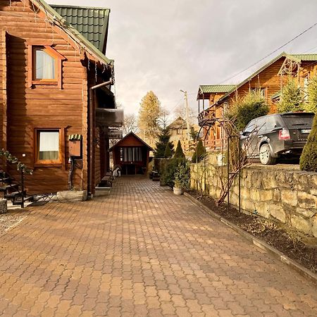 Водограй Hotell Vorochta Exteriör bild