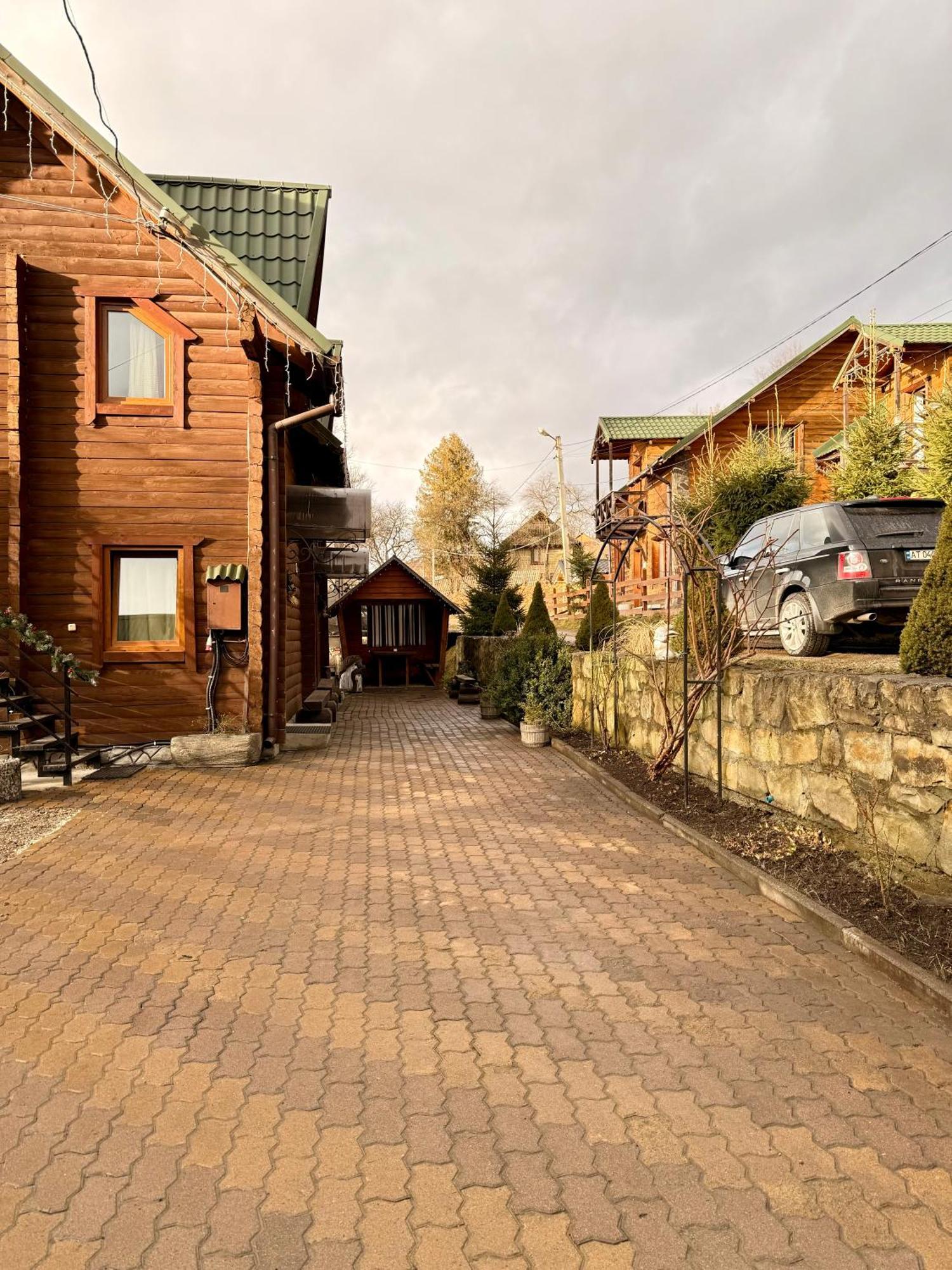 Водограй Hotell Vorochta Exteriör bild