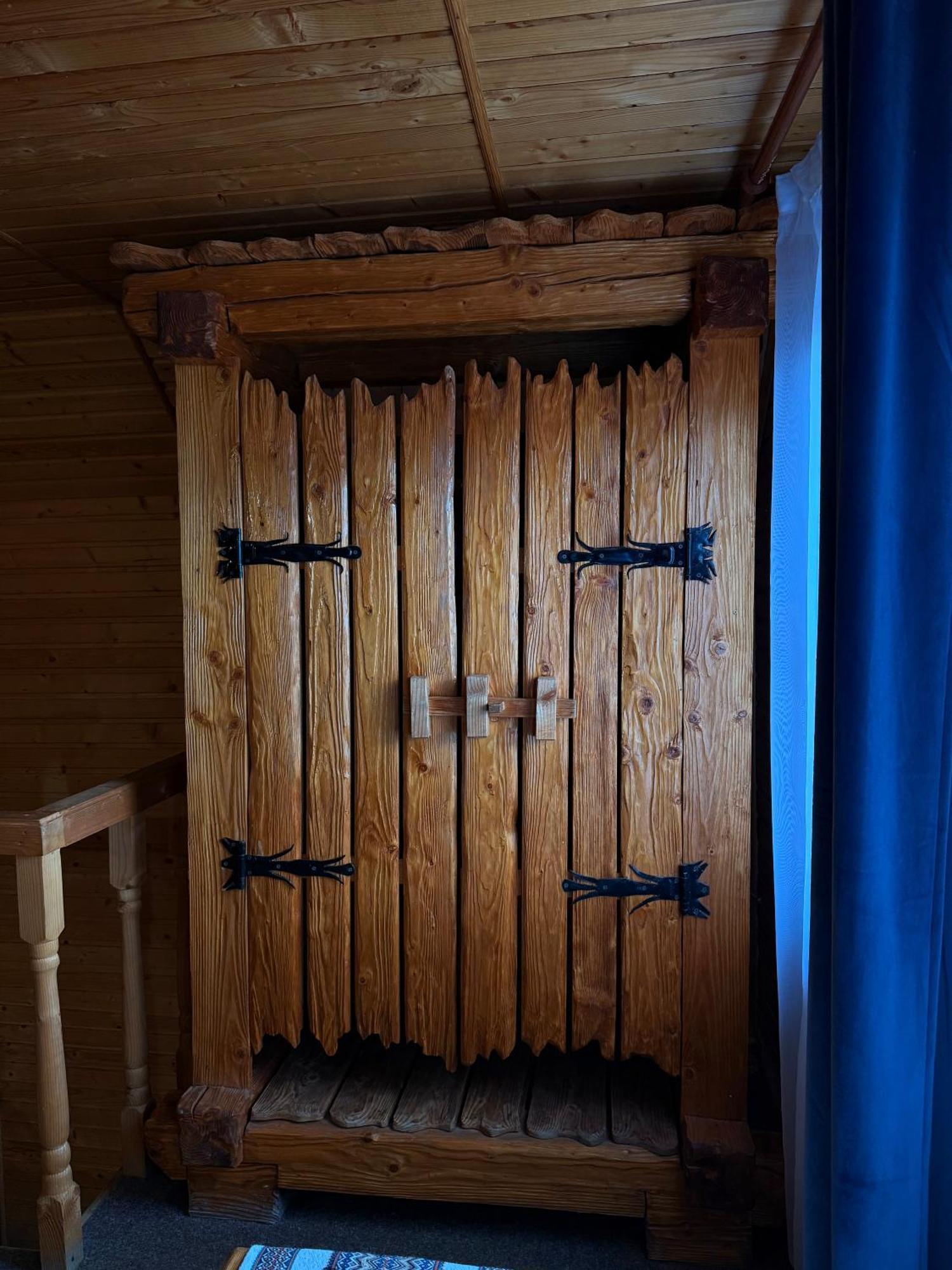 Водограй Hotell Vorochta Exteriör bild
